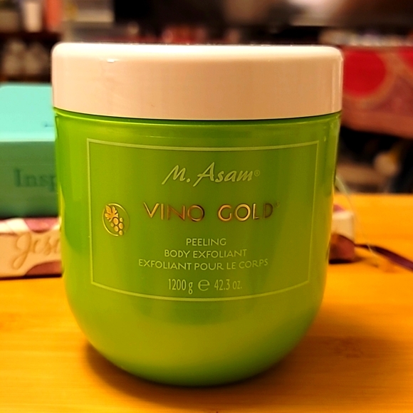 M. Asam Vino Gold Body Exfoliant 42.3 oz. Jar